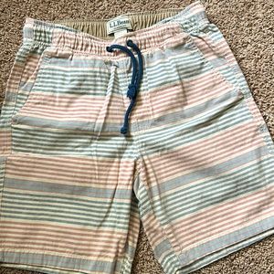 LL Bean Classic Fit M’s Shorts (like new)